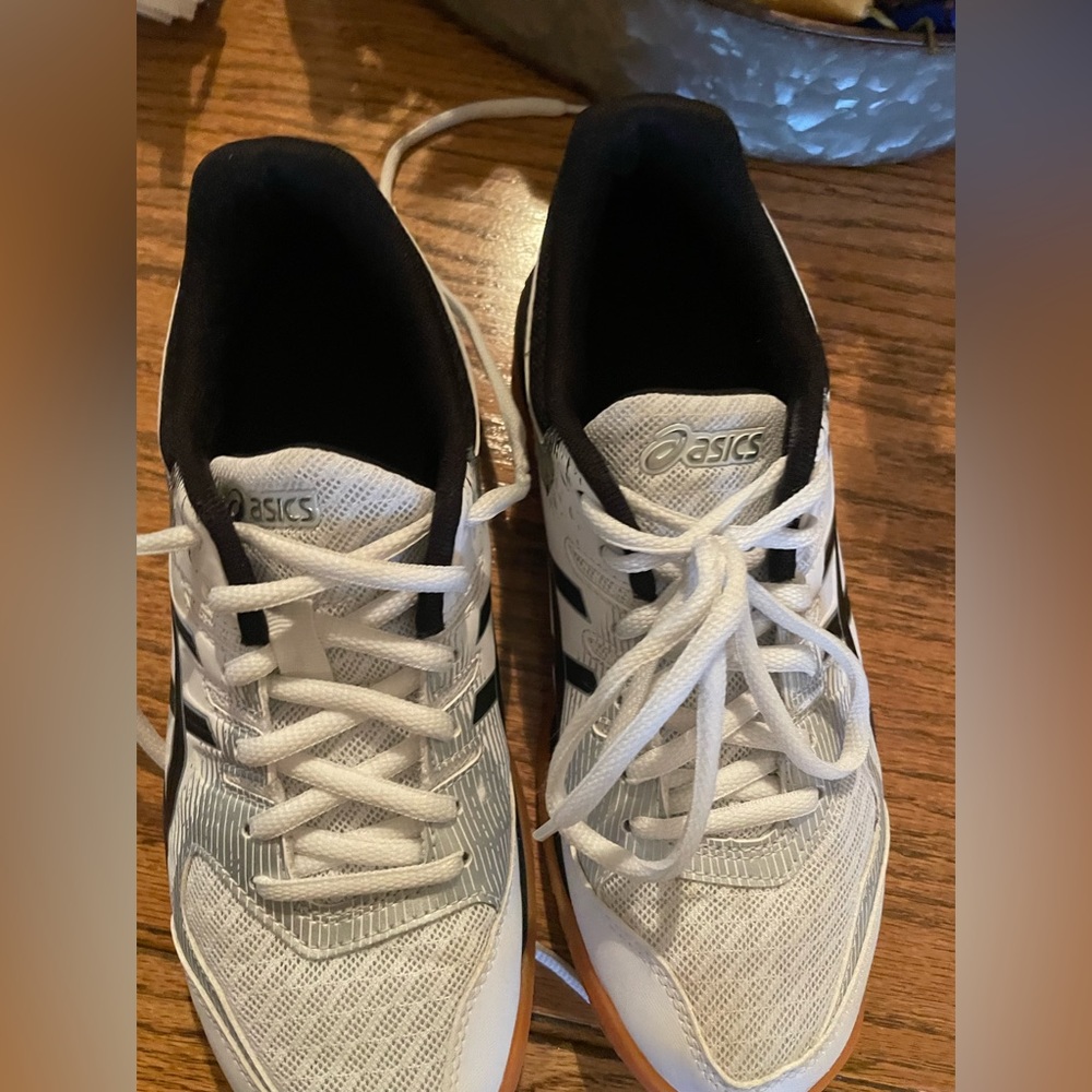 ASICS Tennis Shoes
